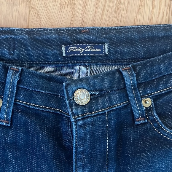 Barely worn Bootcut Jeans - Picture 2 of 4